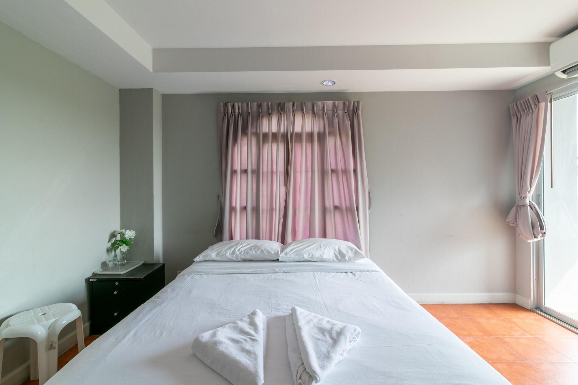 Resortel Lat Phrao 91 Bangkok Eksteriør bilde