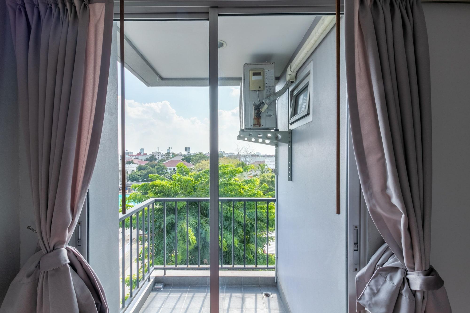 Resortel Lat Phrao 91 Bangkok Eksteriør bilde